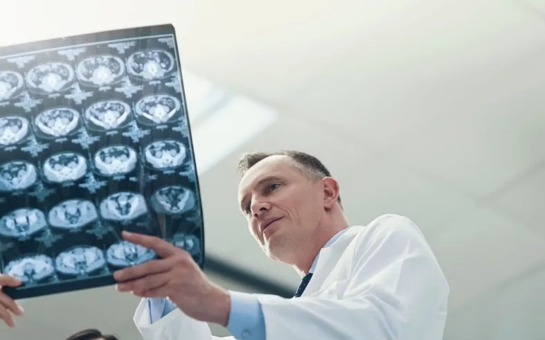 Jakie błędy diagnostyczne onkologia stara się dziś ograniczać dzięki nowym standardom postępowania?